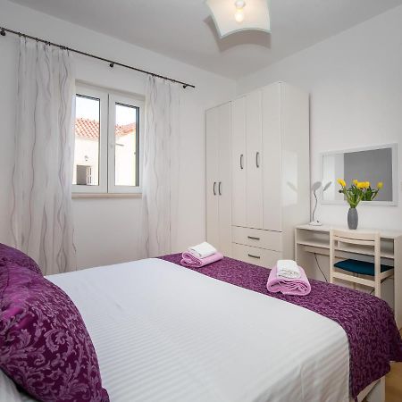 Apartmani Filipic Bol Exterior photo